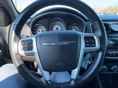 2013 Chrysler 200 Touring