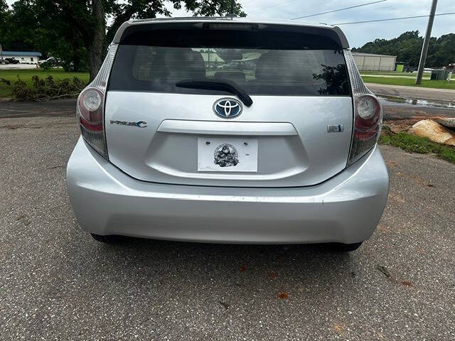 2013 Toyota Prius c Two