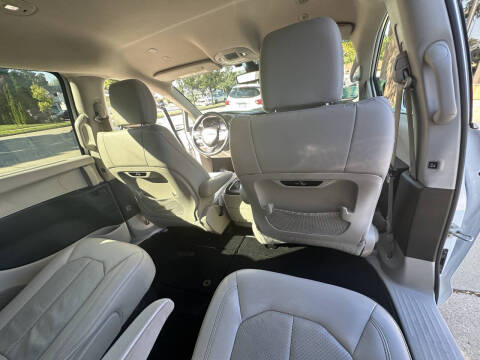 2021 Chrysler Pacifica Touring L