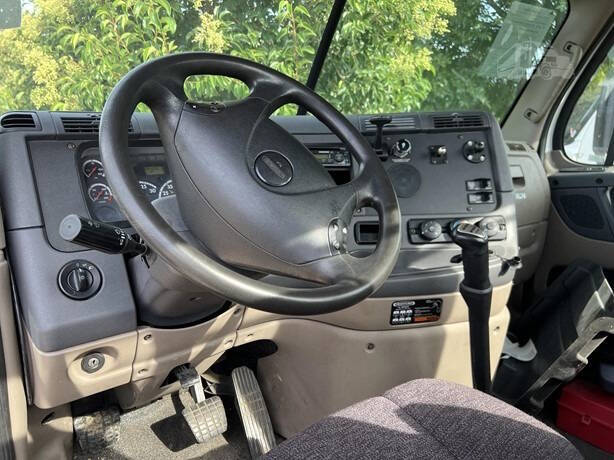 2015 Freightliner Cascadia