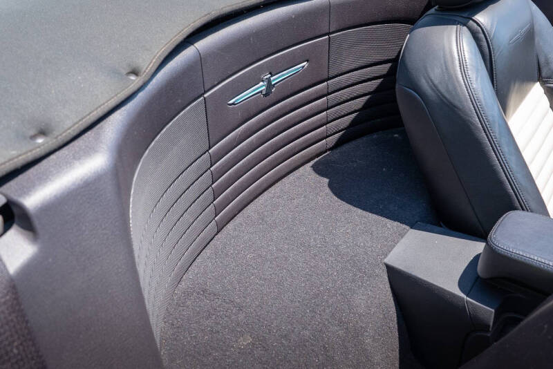 2003 Ford Thunderbird Premium