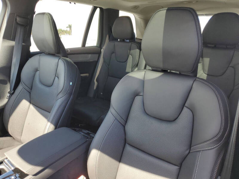 2025 Volvo XC90 B6 Ultra Bright Theme 7P