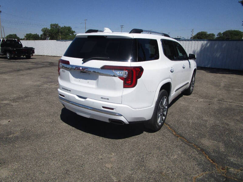 2023 GMC Acadia Denali