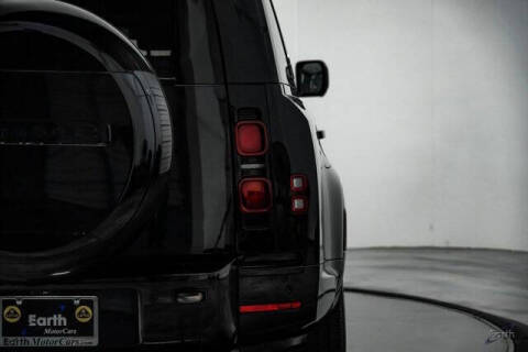 2024 Land Rover Defender 130 P400 X-Dynamic SE