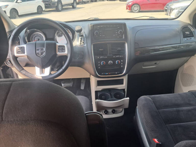 2014 Dodge Grand Caravan SE