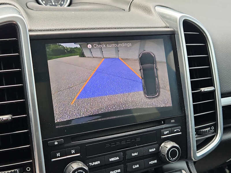 2018 Porsche Cayenne Platinum Edition