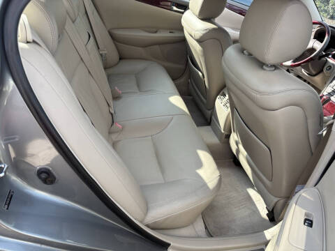 2004 Lexus ES 330