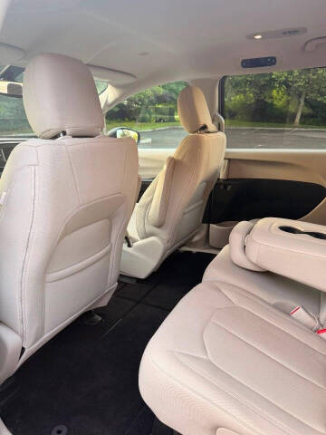 2017 Chrysler Pacifica Touring
