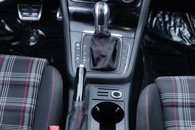 2017 Volkswagen Golf GTI S