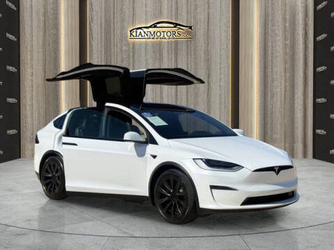 2023 Tesla Model X Standard Range