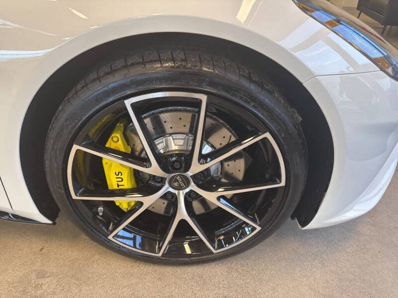 2026 Lotus Emira V6 SE