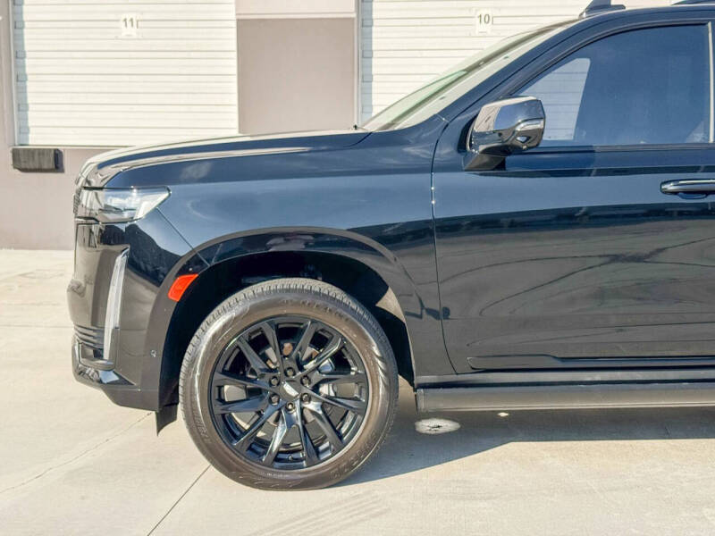 2023 Cadillac Escalade Sport