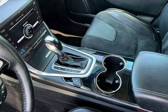 2016 Ford Edge Sport