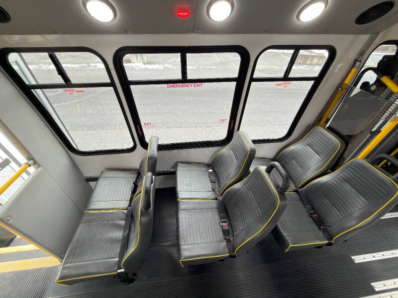 2014 Ford Shuttle bus