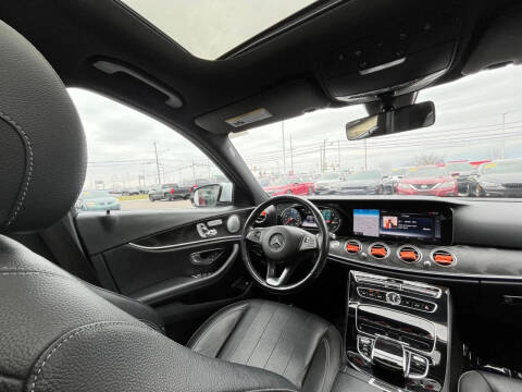 2017 Mercedes-Benz E-Class E 300 4MATIC
