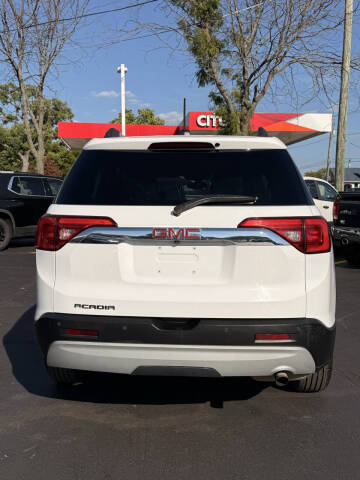 2017 GMC Acadia SLT-1