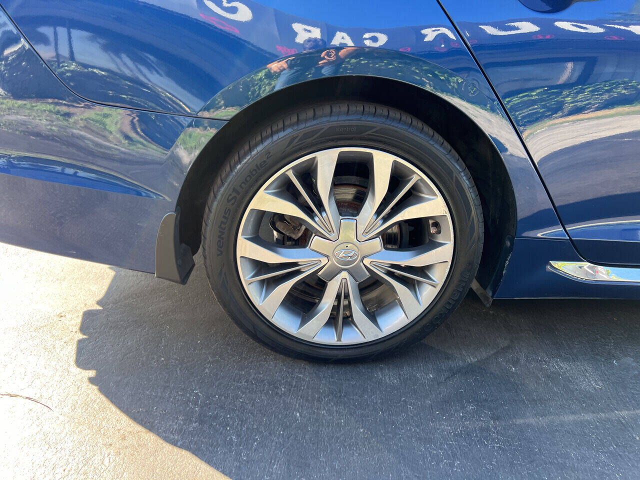 2015 Hyundai Sonata  - $14,900
