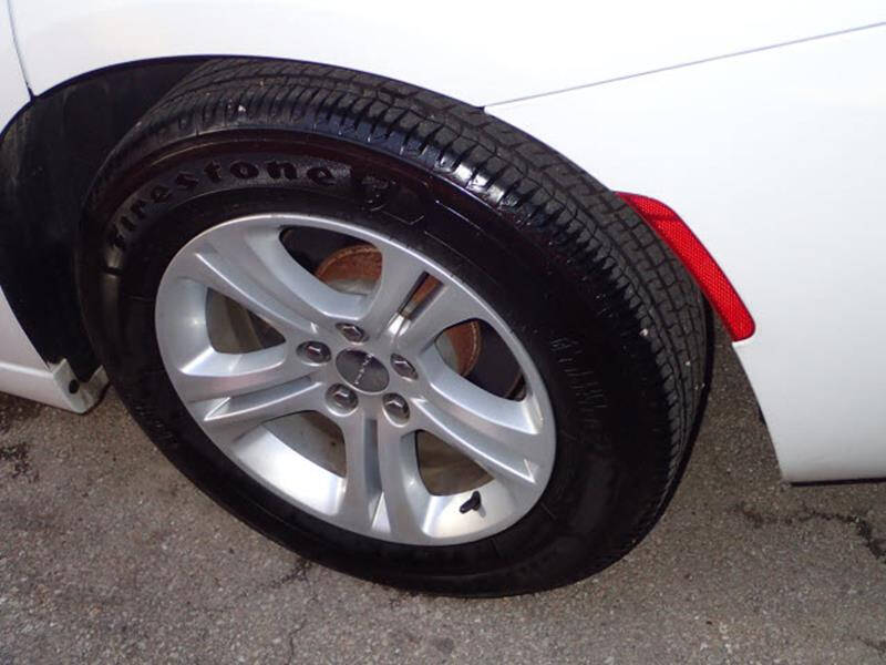 2016 Dodge Charger SE