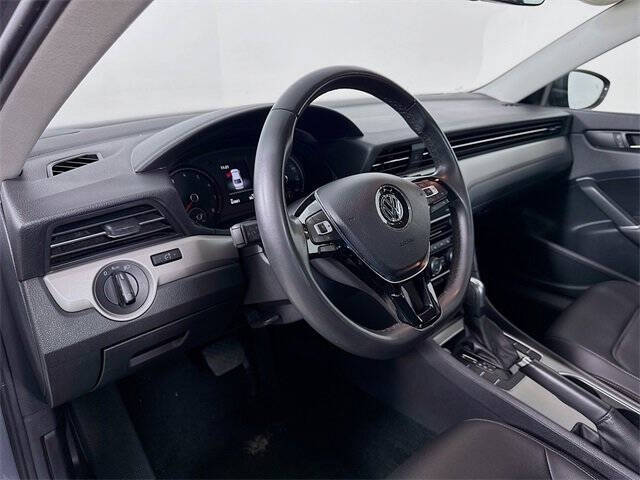 2022 Volkswagen Passat SE