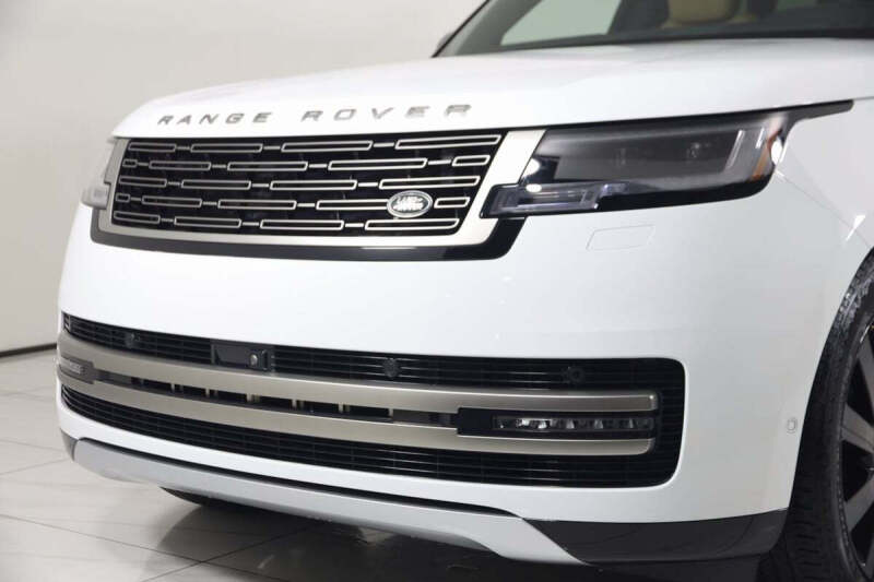 2024 Land Rover Range Rover P400 SE