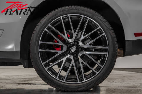 2023 Porsche Macan S