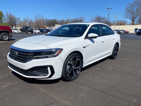 2022 Volkswagen Passat R-Line