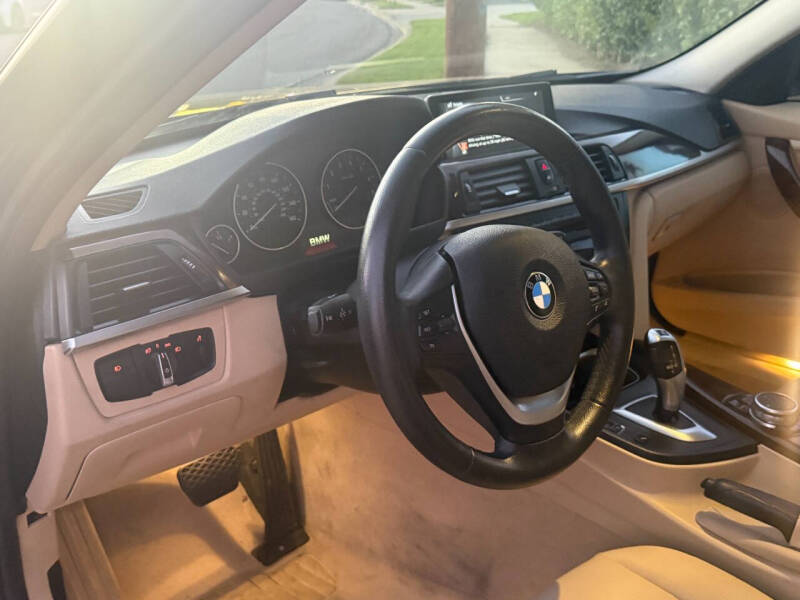 2015 BMW 3 Series 328i