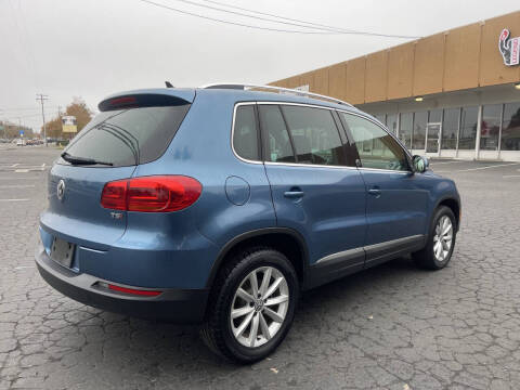 2017 Volkswagen Tiguan 2.0T Wolfsburg Edition