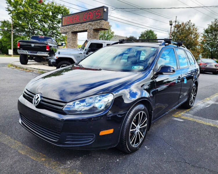 New 2024 Volkswagen Golf GTI 2.0T SE 4D Hatchback in Harrisburg