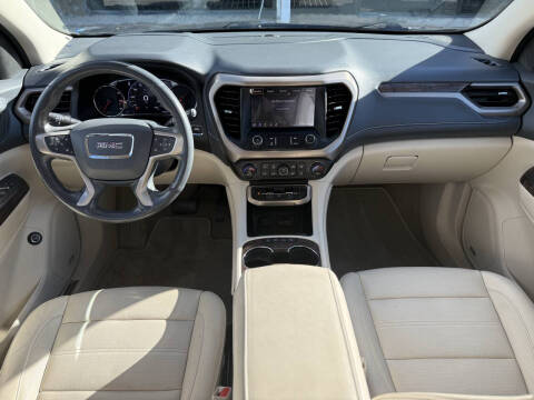 2020 GMC Acadia Denali