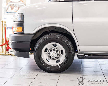2022 Chevrolet Express 2500