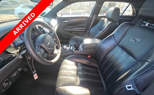 2023 Chrysler 300 S V6