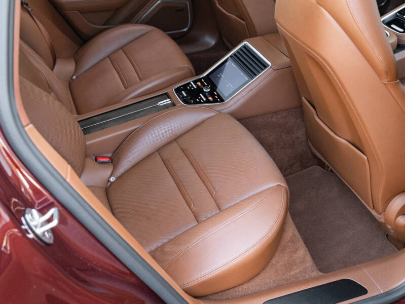 2023 Porsche Panamera