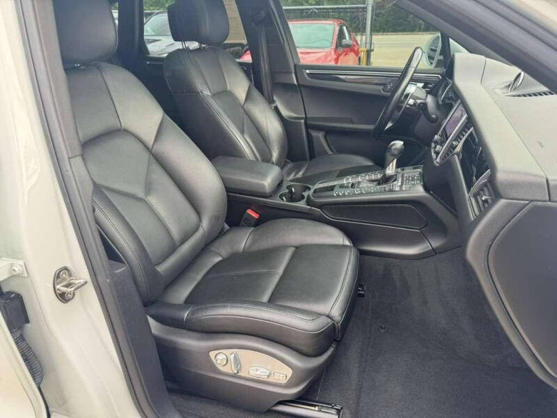 2018 Porsche Macan