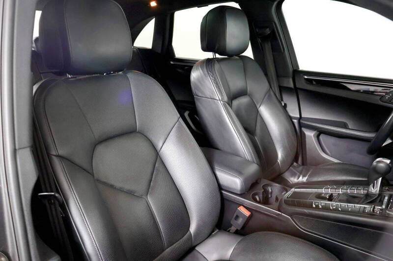 2016 Porsche Macan S