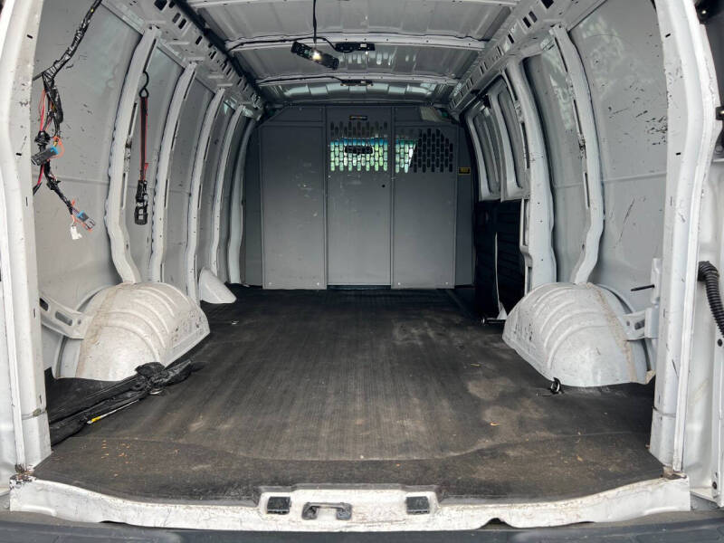 2021 Chevrolet Express 2500