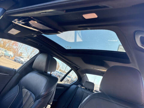 2018 BMW 5 Series 540i