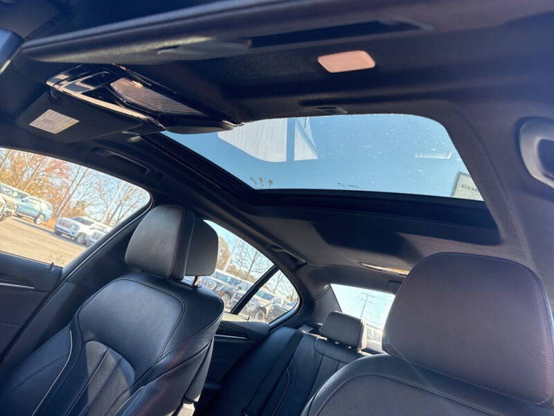 2018 BMW 5 Series 540i