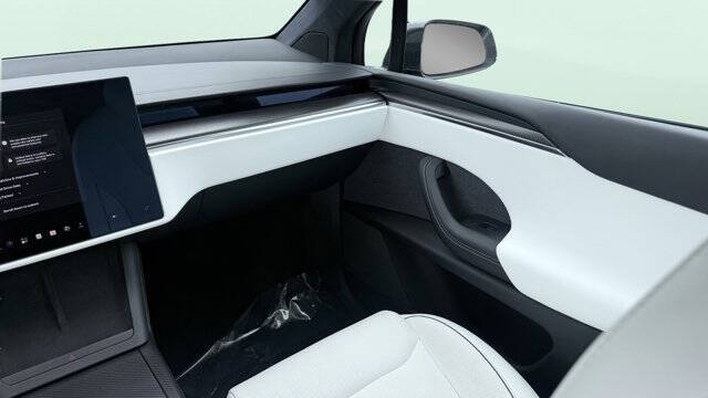 2022 Tesla Model X Plaid