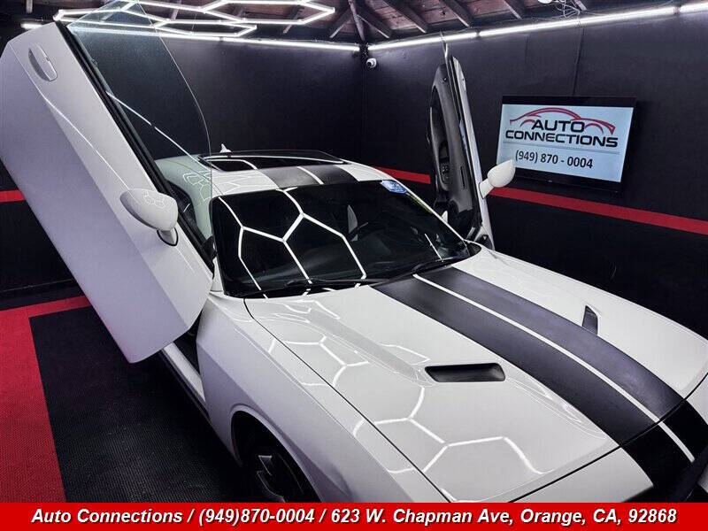 2015 Dodge Challenger SXT Plus
