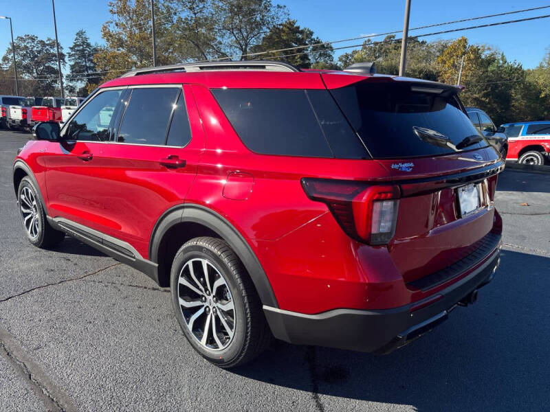 2026 Ford Explorer ST-Line