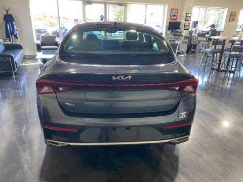 2022 Kia K5 LXS