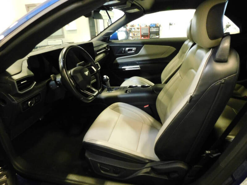 2024 Ford Mustang EcoBoost Premium