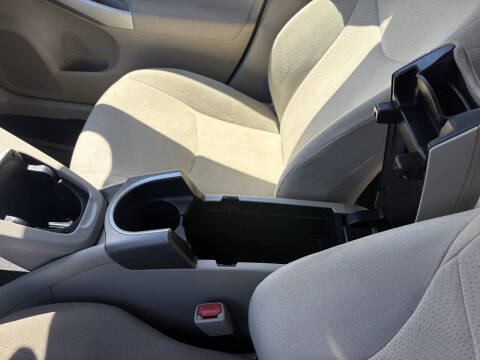 2014 Toyota Prius Three