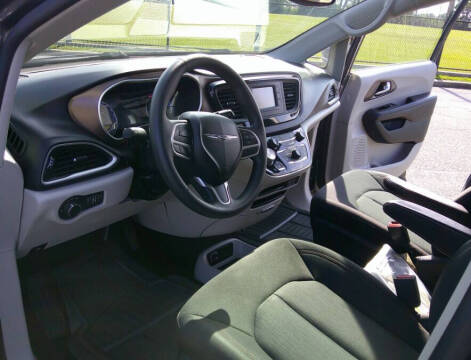 2017 Chrysler Pacifica LX