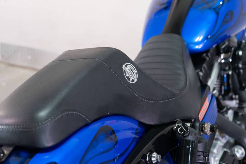 2009 Harley-Davidson Super Glide Custom