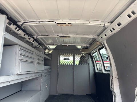 2017 Chevrolet Express 2500