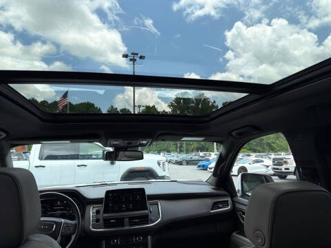 2023 GMC Yukon SLT