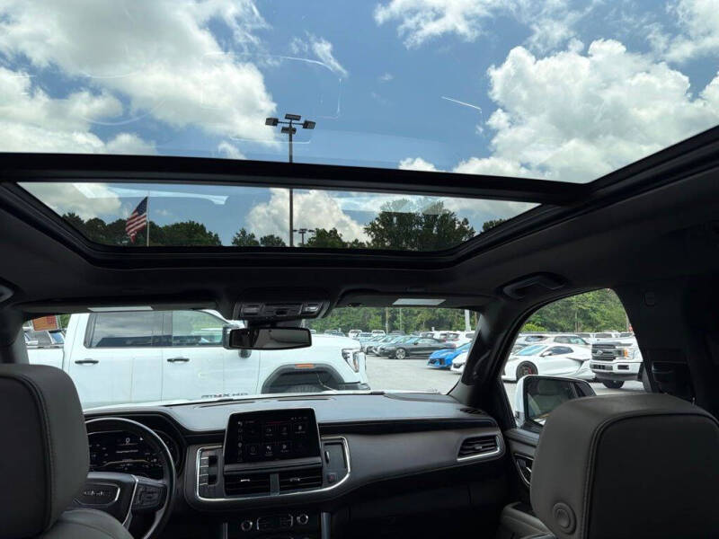 2023 GMC Yukon SLT