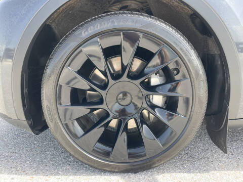 2024 Tesla Model Y Long Range